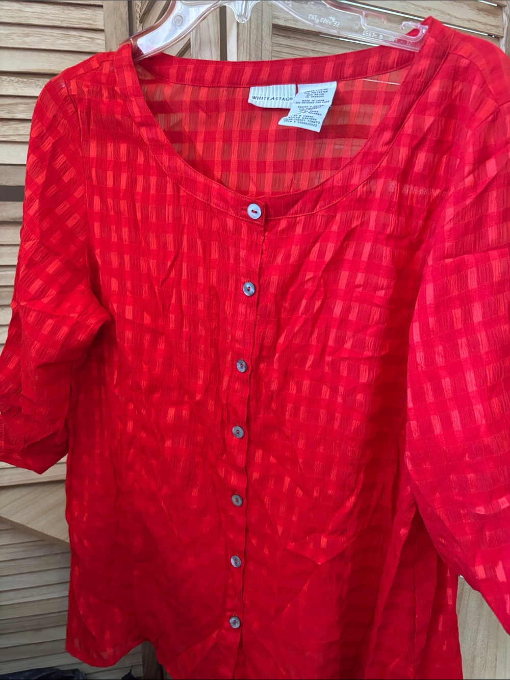 White Stag Bright Red Button-Front Women's Blouse Large